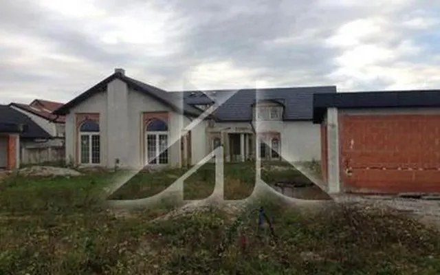 Дом в Любляна