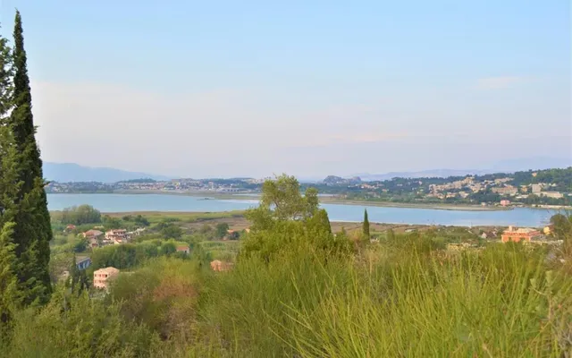 Земельный участок в Corfu