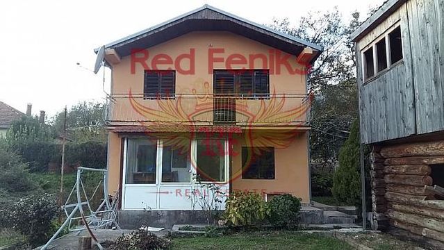 Дом в Зеленика