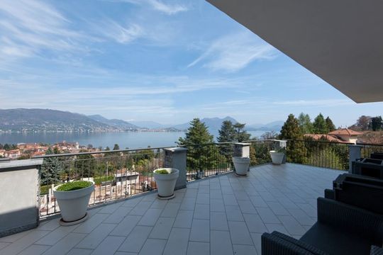 Таунхаус в Бавено