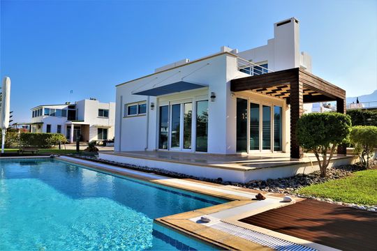 Вилла в Чаталкой