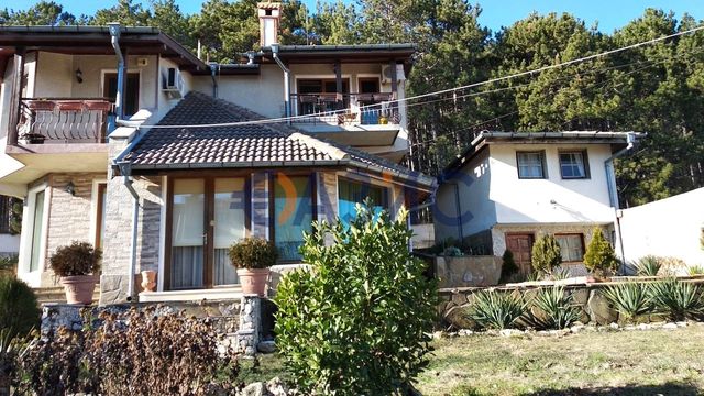 Дом в Варна