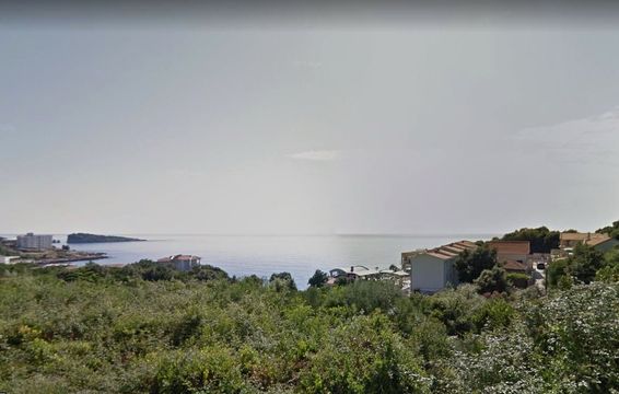 Земельный участок в Лозенец