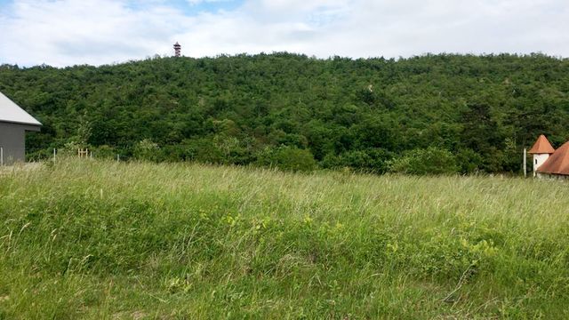 Земельный участок в Balatongyörök