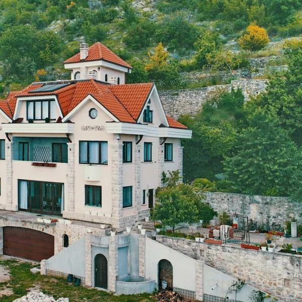 Вилла в Черногория, фото 1