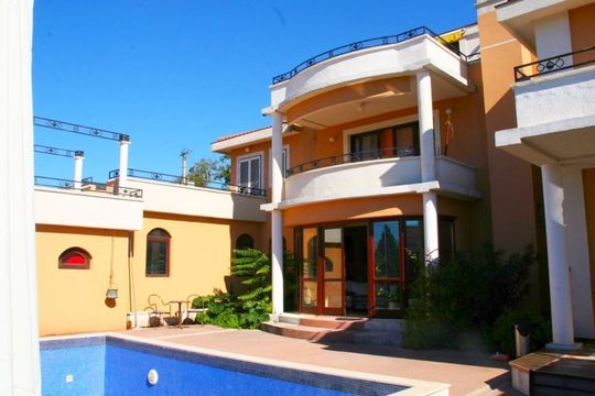 Вилла в Кавач