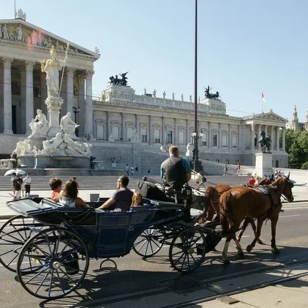 Отель в Вена, фото 1