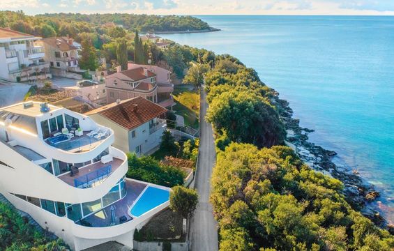 Вилла в Пула