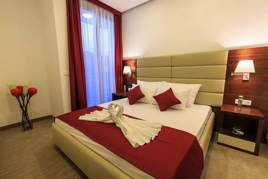 Отель в Сутоморе