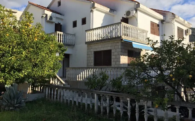 Дом в Будва