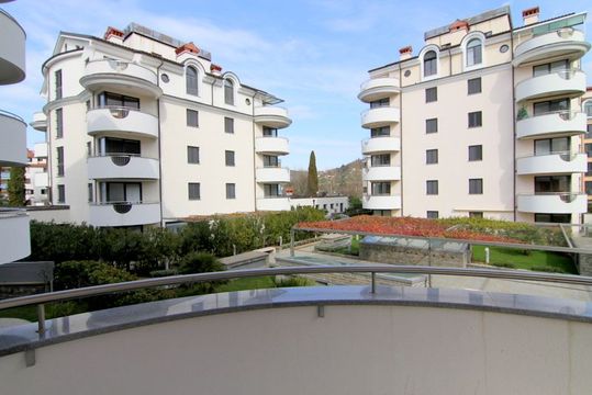 Квартира в Порторож