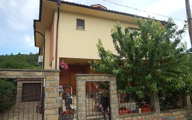 Дом в Горица