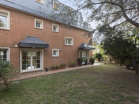 Отдельный дом в Барселона