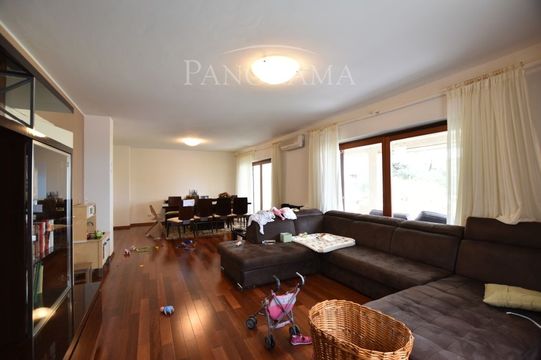 Квартира в Пореч