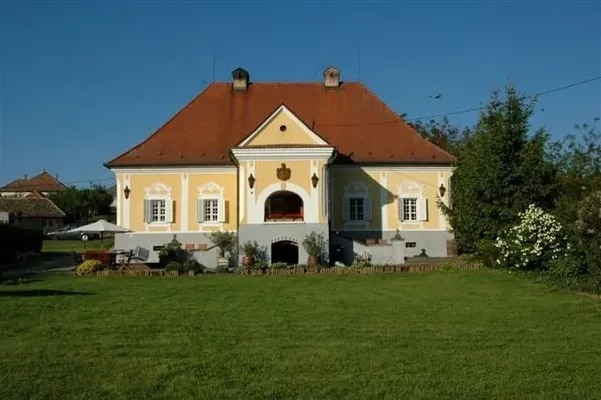 Вилла в Легенд