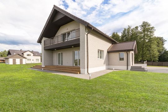 Отдельный дом в Сальмисту