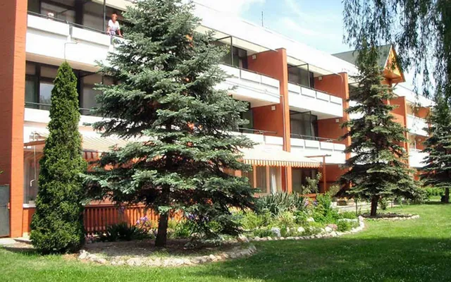 Отель в Залакарош