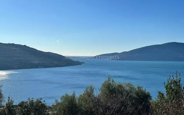 Земельный участок в Кумбор