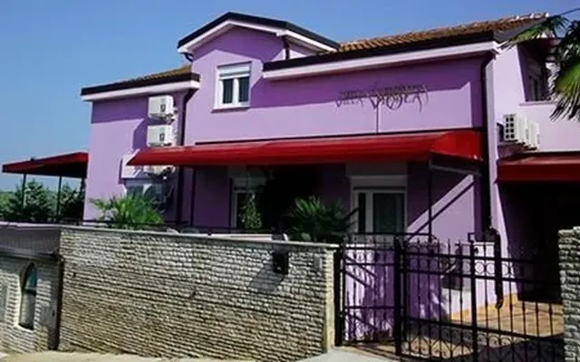 Отель в Пула