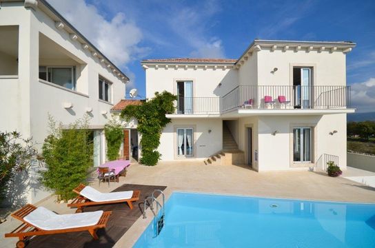 Дом в Ракаль