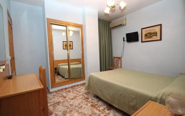 Отель в Аликанте