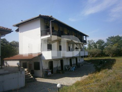 Отель в Неа-Мудания