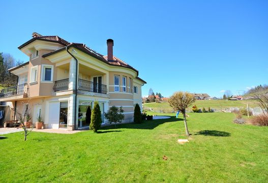 Отдельный дом в Шкофльица