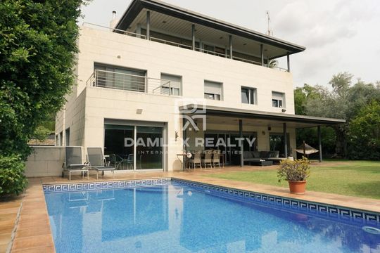 Вилла в Барселона