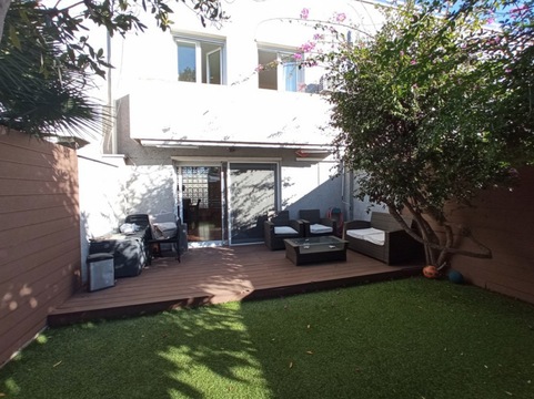 Таунхаус в Кастельдефельс