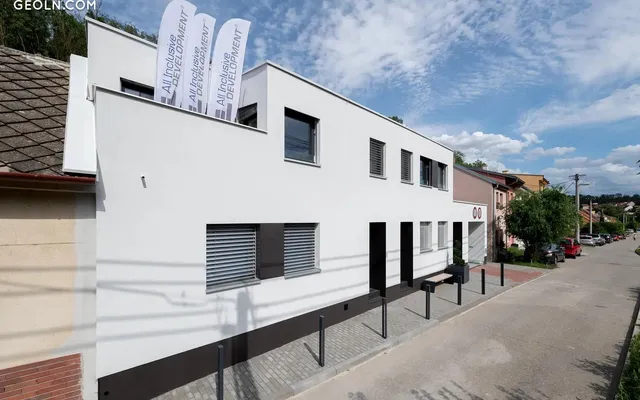 VILADUM SLUNNE UDOLI in Brno