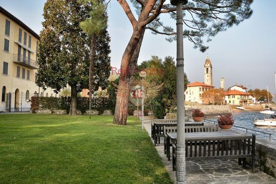 Квартира в Менаджо