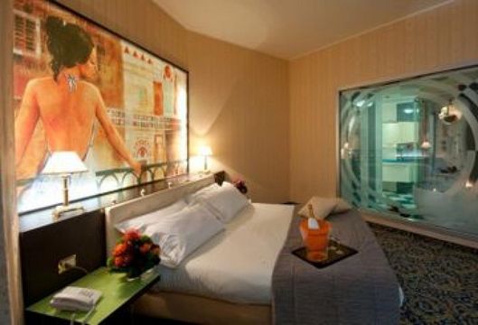 Отель в Милан