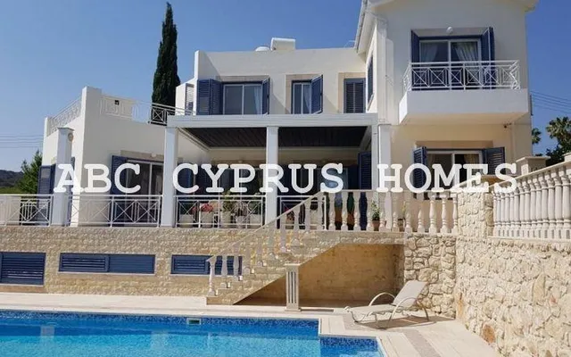 Вилла в Полис Хризоус