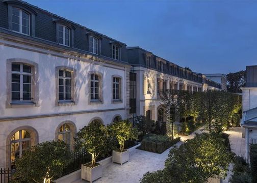 Квартира в Париж