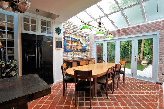 Дом в Лондон