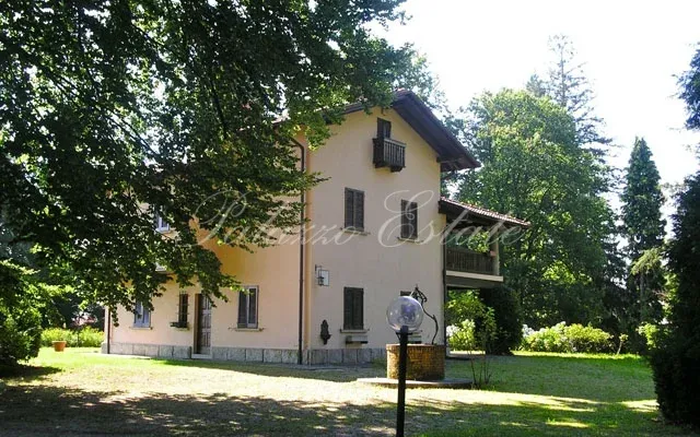 Вилла в Стреза