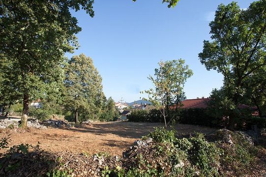 Земельный участок в Сежана