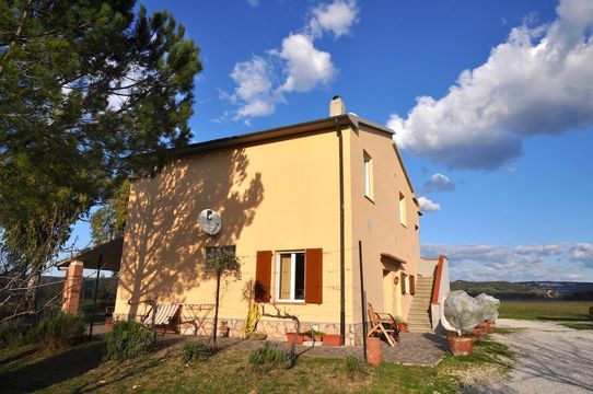 Различного назначения в Масса-Мариттима