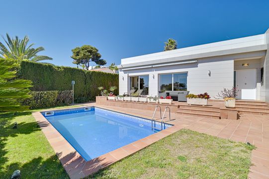 Вилла в Льорет-де-Мар