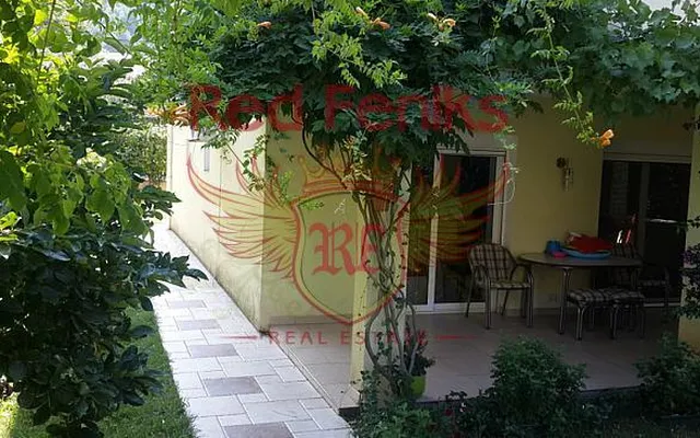 Дом в Будва