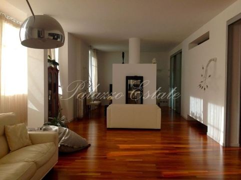 Вилла в Рива-дель-Гарда