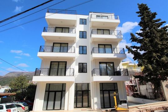 Отель в Добра Вода