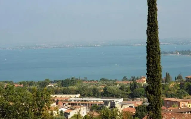 Квартира в Дезенцано-дель-Гарда