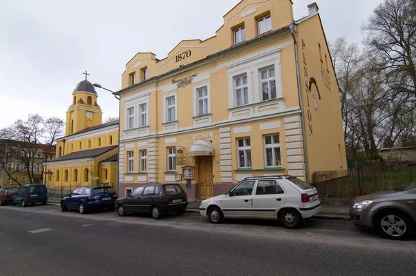 Сфера услуг в Франтишкови-Лазне