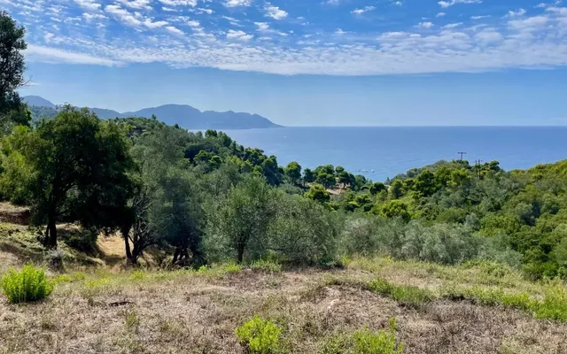 Земельный участок в Corfu