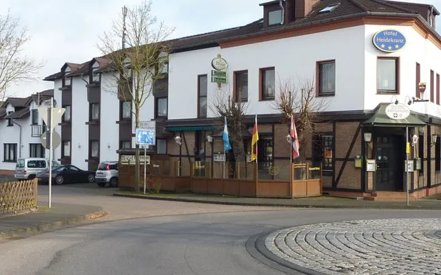 Отель в Тройсдорф