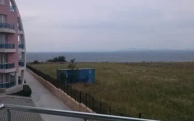 Студия в Равда