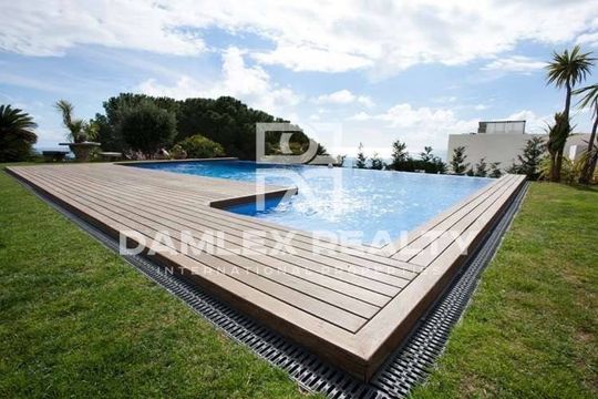 Вилла в Сан-Висенс-де-Монтальт