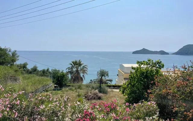 Земельный участок в Corfu