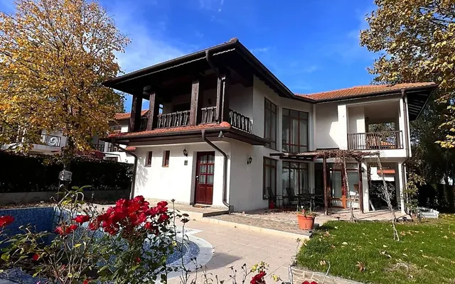 Вилла в Ахелой